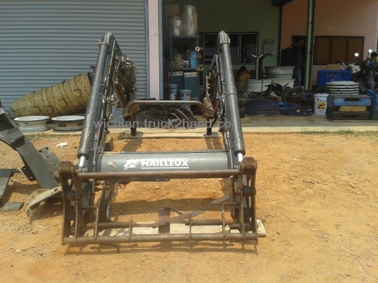 ขายแล้วขอบคุณเสี่ยคิงส์ ศรีมงคลมากครับ ชุดตักหน้ารถไถฟอร์ดMAILLEUX MX'100  ตรงรุ่น40NH/TS หรือใส่รุ่นอื่นๆได้ทุกรุ่นครับ