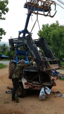 ขอบคุณ อ.ประศาสตร์ ขอนแก่นมากครับ ขายแล้วชุดตักหน้ารถไถฟอร์ด " ยี่ห้อQuicke รุ่นQ970 ตรงรุ่นTS90-TS115 สภาพสวยจัด