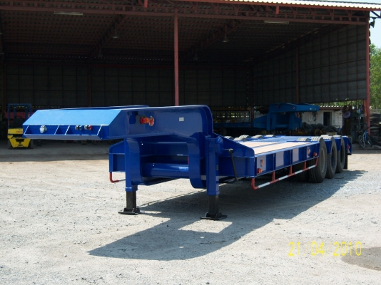 LOW BED 3 เพลา จัดไฟแนนซ์ได้ 36 งวด พื้นปิดสูง 1.15x2.5x12.5 เมตร ติดต่อคุณนริศ 081-733-5156