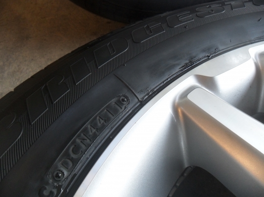 ล้อแม็ก 18นิ้ว 6รู ฟอด พน้อมยาง สวยๆ 4 ล้อ ราคา 9800 บาท