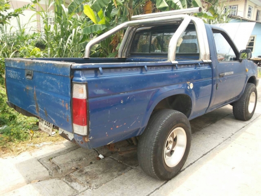 ขอขายNissan เครื่อง1800 cc. ขอขายNissan เครื่อง1800 cc.