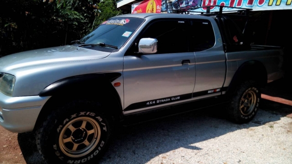 ขายรถ มิตซูบิชิ สตราด้า 4WD ปี 2000 ขายรถ มิตซูบิชิ สตราด้า 4WD ปี 2000