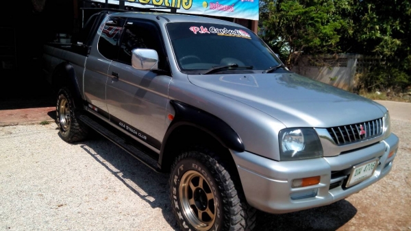 ขายรถ มิตซูบิชิ สตราด้า 4WD ปี 2000