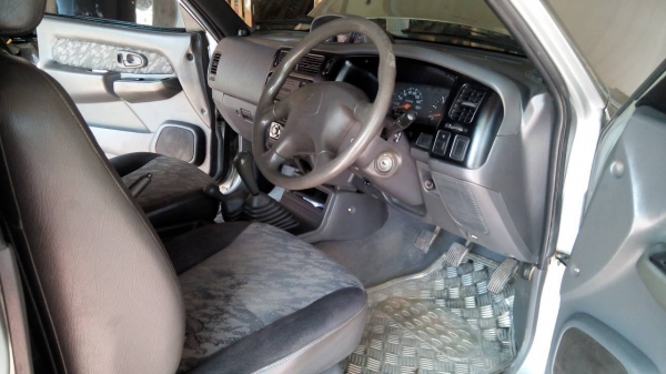 ขายรถ มิตซูบิชิ สตราด้า 4WD ปี 2000 ขายรถ มิตซูบิชิ สตราด้า 4WD ปี 2000