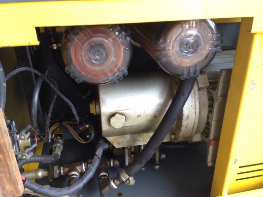 ขายเครื่องฉีดน้ำแรงดันสูง ขนาดมอเตอร์ 2HP. ไฟบ้าน พร้อมระบบควบคุมการจ่ายน้ำ และมีตัวกรองน้ำในตัว สภาพสวยมาก พร้อมใช้งาน