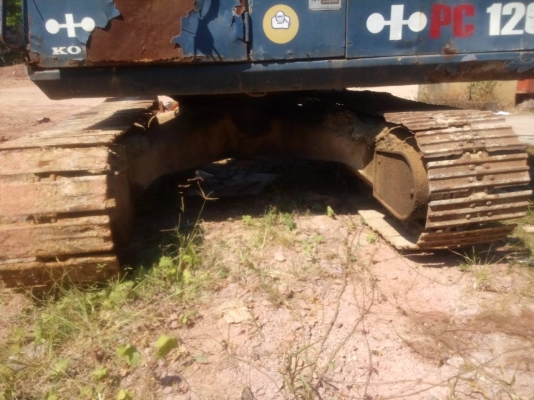 รถแบคโฮ  KOMATSU  PC 120 - 3   สนใจติดต่อ  081 - 6079515