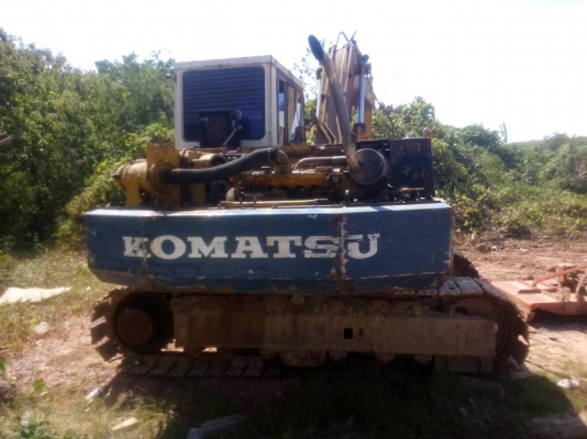 รถแบคโฮ  KOMATSU  PC 120 - 3   สนใจติดต่อ  081 - 6079515