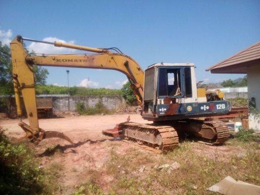 รถแบคโฮ  KOMATSU  PC 120 - 3   สนใจติดต่อ  081 - 6079515