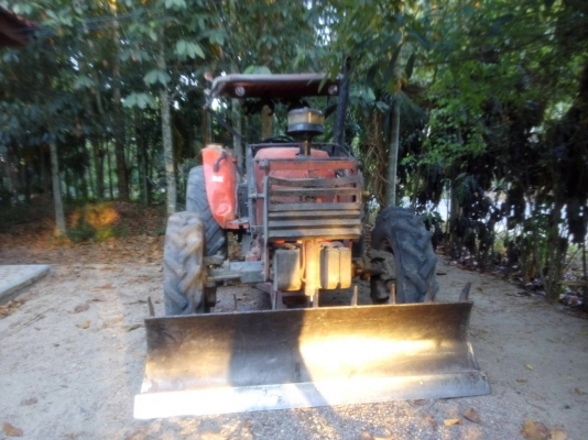 รถไถ KUBOTA 7040  ,  2 เพลา  ปี 52   สนใจติดต่อ  081 - 6079515