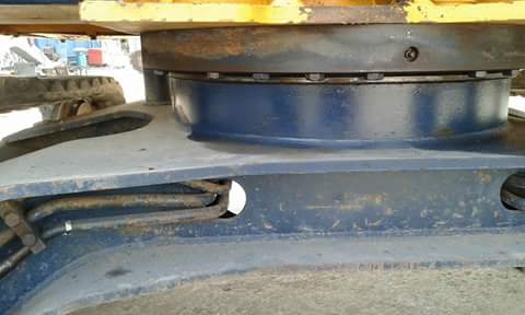 KOBELCO SK 60-2 แทรคยาง บูม U