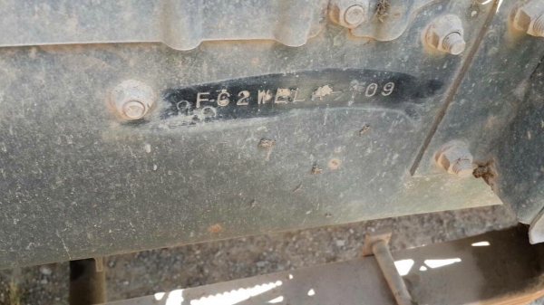 รถฮีโน่ 6 ล้อดั้ม FC2W  120 แรงม้า.   สนใจติดต่อ  081 - 6079515