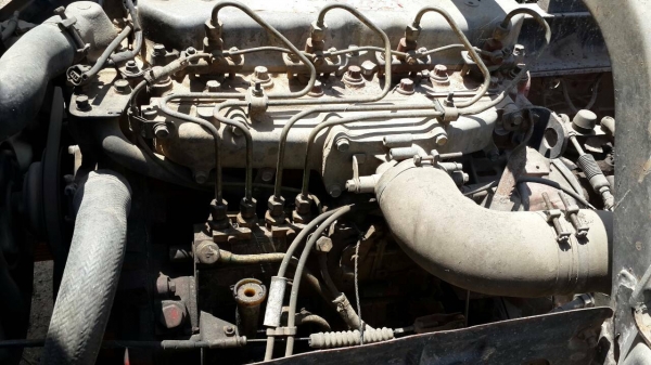 รถฮีโน่ 6 ล้อดั้ม FC2W  120 แรงม้า.   สนใจติดต่อ  081 - 6079515