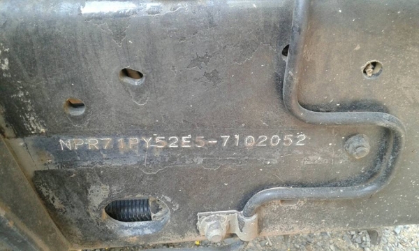 ขายISUZU NPR130แรง ยาว5เมตร เครื่องดี แคชซีสวย ยางใหม่ ภายในสวย แอร์เย็น สภาพพร้อมใช้งาน เอกสารพร้อมโอน สนใจโทร 090-8588220คุณนะ 093-3258446คุณบิว ID:narong498 หรือ www.truck.in.th/498 หรือเพจFacebook ณรงค์ ซื้อขายรถมือสอง (เว็บไซต์ส่วนตัว)