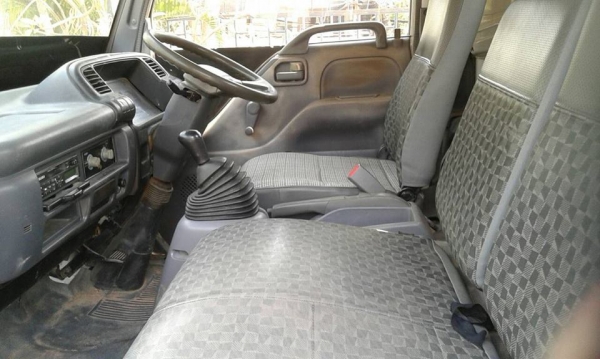 ขายISUZU NPR130แรง ยาว5เมตร เครื่องดี แคชซีสวย ยางใหม่ ภายในสวย แอร์เย็น สภาพพร้อมใช้งาน เอกสารพร้อมโอน สนใจโทร 090-8588220คุณนะ 093-3258446คุณบิว ID:narong498 หรือ www.truck.in.th/498 หรือเพจFacebook ณรงค์ ซื้อขายรถมือสอง (เว็บไซต์ส่วนตัว)