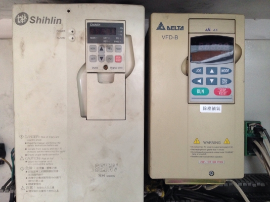 ขายตู้คอนโทรลยกตู้ มี Inverter Delta 5 ตัว / PLC mitsubishi 1 ตัว ตู้สภาพสวย ตัดจากโรงงานเลิกกิจการ ขายตู้คอนโทรลยกตู้ มี Inverter Delta 5 ตัว / PLC mitsubishi 1 ตัว ตู้สภาพสวย ตัดจากโรงงานเลิกกิจการ