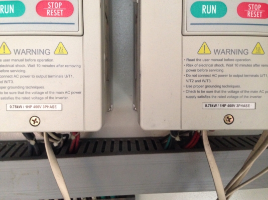 ขายตู้คอนโทรลยกตู้ มี Inverter Delta 5 ตัว / PLC mitsubishi 1 ตัว ตู้สภาพสวย ตัดจากโรงงานเลิกกิจการ ขายตู้คอนโทรลยกตู้ มี Inverter Delta 5 ตัว / PLC mitsubishi 1 ตัว ตู้สภาพสวย ตัดจากโรงงานเลิกกิจการ