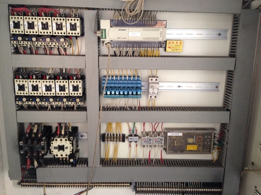 ขายตู้คอนโทรลยกตู้ มี Inverter Delta 5 ตัว / PLC mitsubishi 1 ตัว ตู้สภาพสวย ตัดจากโรงงานเลิกกิจการ ขายตู้คอนโทรลยกตู้ มี Inverter Delta 5 ตัว / PLC mitsubishi 1 ตัว ตู้สภาพสวย ตัดจากโรงงานเลิกกิจการ