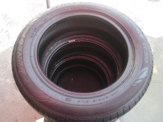 ขายยางถอดป้ายแดง dunlop enasave ec300 185/60r15 ยางผลิตสัปดาห์ที่44 ปี14 ตุ่มที่หน้ายางมีทุกเส้นครับ ขายทั้งชุด 6,900 บาทครับ สนใจติดต่อเล็กกคลองสามคร 081-3747940 ครับ