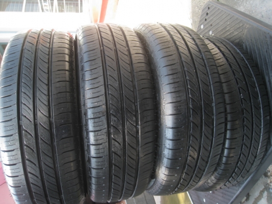 ขายยางถอดป้ายแดง dunlop enasave ec300 185/60r15 ยางผลิตสัปดาห์ที่44 ปี14 ตุ่มที่หน้ายางมีทุกเส้นครับ ขายทั้งชุด 6,900 บาทครับ สนใจติดต่อเล็กกคลองสามคร 081-3747940 ครับ