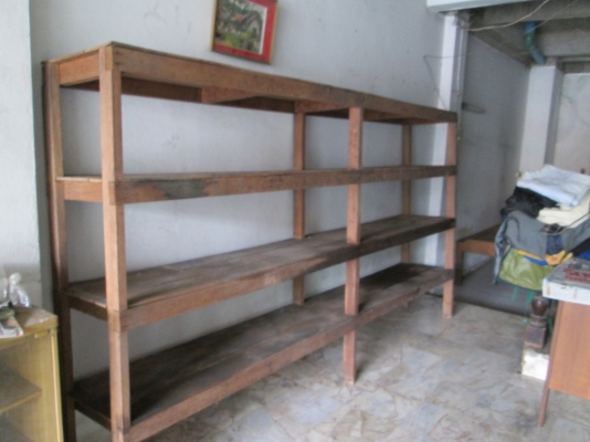 ชั้นไม้วางของแข็งแรง   ขายถูกพร้อมส่ง  ขาย4500บาท