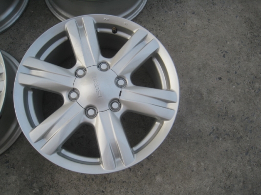 ขายล้อแม็ก Isuzu Mu-x 17"x7" et33 6รู139.7 สภาพสวยๆๆครับ ขายทั้งชุด 8,500 บาทครับ สนใจติดต่อเล็กคลองสามครับ 081-3747940 ขายล้อแม็ก Isuzu Mu-x 17"x7" et33 6รู139.7 สภาพสวยๆๆครับ ขายทั้งชุด 8,500 บาทครับ สนใจติดต่อเล็กคลองสามครับ 081-3747940