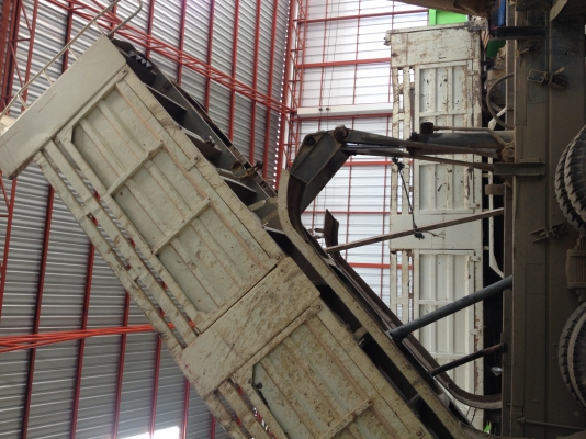 กระบะดั๊ม