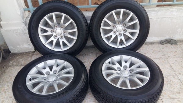 ขายล้อแม็ก pajero sport 17"x7.5" et38 6 รู 139.7 ยาง bridgestone dueler h/t 840 245/65r17 ยางผลิตสัปดาห์ที่ 10 ปี13 ขายทั้งชุด 14,900 บาทครับ สนใจติดต่อเล็กคลองสามครับ 081-3747940 ขายล้อแม็ก pajero sport 17"x7.5" et38 6 รู 139.7 ยาง bridgestone dueler h/t 840 245/65r17 ยางผลิตสัปดาห์ที่ 10 ปี13 ขายทั้งชุด 14,900 บาทครับ สนใจติดต่อเล็กคลองสามครับ 081-3747940