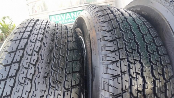 ขายล้อแม็ก pajero sport 17"x7.5" et38 6 รู 139.7 ยาง bridgestone dueler h/t 840 245/65r17 ยางผลิตสัปดาห์ที่ 10 ปี13 ขายทั้งชุด 14,900 บาทครับ สนใจติดต่อเล็กคลองสามครับ 081-3747940 ขายล้อแม็ก pajero sport 17"x7.5" et38 6 รู 139.7 ยาง bridgestone dueler h/t 840 245/65r17 ยางผลิตสัปดาห์ที่ 10 ปี13 ขายทั้งชุด 14,900 บาทครับ สนใจติดต่อเล็กคลองสามครับ 081-3747940