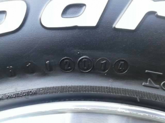 ขายยาง BF all 265/75/16ปี14 พร้อมล้อสวยๆครับ