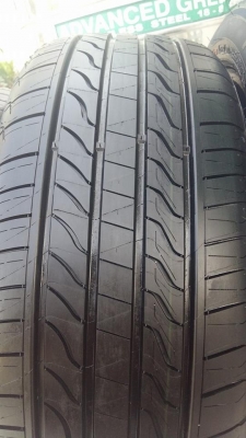 ขายยางถอดป้ายแดง michelin primacy lc 215/55r17 ยางผลิตสัปดาห์ที่ 30 ปี14 ริ้วและสีหน้ายางมีทุกเส้นครับ ขายทั้งชุด 14,500 บาทพร้อมเปลี่ยนถ่วงครับ สนใจติดต่อเล็กคลองสามครับ 081-3747940