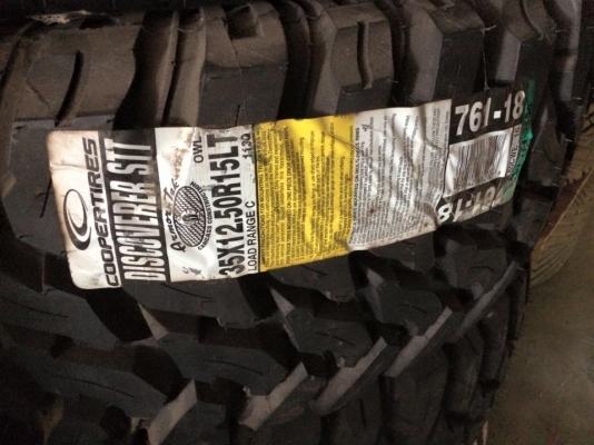 Mud-terrain Cooper Discoverrer ขนาด 35 12.5 r15