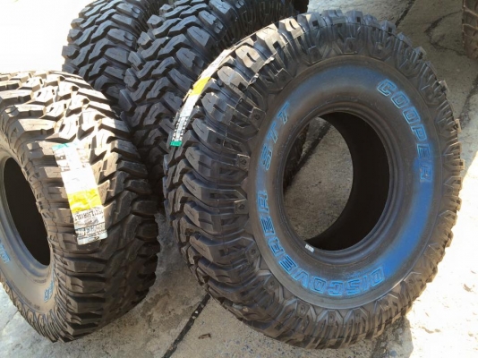 Mud-terrain Cooper Discoverrer ขนาด 35 12.5 r15