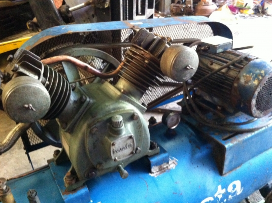 ปั๊มลม IWATA 5 HP