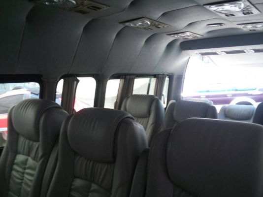 ใช้เงินดาวน์รวมออก. 94,000 บาท ขายรถตู้ TOYOTA COMMUTER 4D4 รัสเซลล์ แอร์ ไมโครบัส ปี 2007เกียร์ ธรรมดา ราคา 659,000  บาท โทรติดต่อตันหยงค่ะ. 0922726669