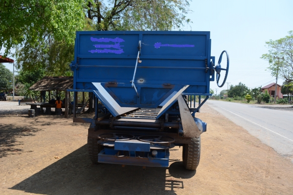 ขายเครื่องหว่านขี้ไก่ ขายเครื่องหว่านขี้ไก่