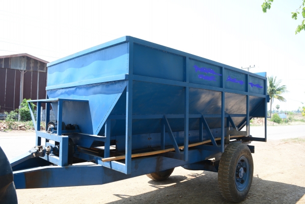 ขายเครื่องหว่านขี้ไก่ ขายเครื่องหว่านขี้ไก่