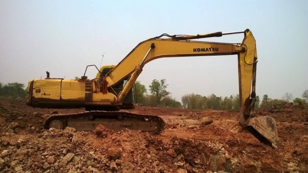 ขายแบคโฮ KOMATSU PC200-6 เอกสารเล่มทะเบียน รถใช้งานอยู่ทุกวัน ไฟครบ แอร์เย็น ราคาต่อรองได้ ขายแบคโฮ KOMATSU PC200-6 เอกสารเล่มทะเบียน รถใช้งานอยู่ทุกวัน ไฟครบ แอร์เย็น ราคาต่อรองได้