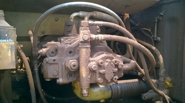 ขายแบคโฮ KOMATSU PC200-6 เอกสารเล่มทะเบียน รถใช้งานอยู่ทุกวัน ไฟครบ แอร์เย็น ราคาต่อรองได้ ขายแบคโฮ KOMATSU PC200-6 เอกสารเล่มทะเบียน รถใช้งานอยู่ทุกวัน ไฟครบ แอร์เย็น ราคาต่อรองได้