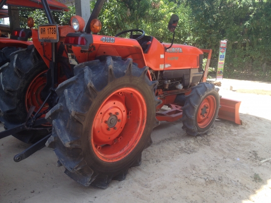 ขาย L4508 อุปกรณ์หน้า  หลังตราช้าง รถเดิมๆพร้อมใช้