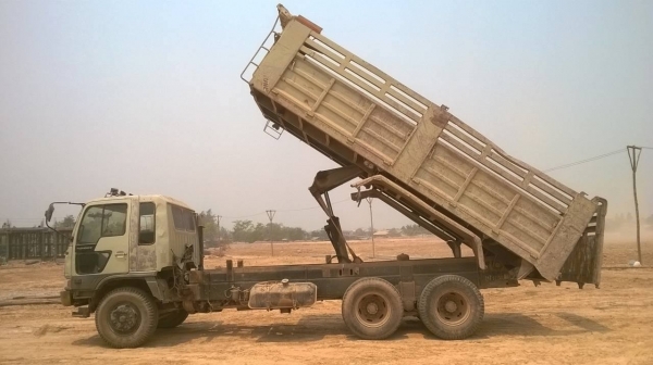 ขาย 10 ล้อดั้ม HINO FM3H เครื่องเดิม HO7D 195 แรงม้า เกียร์เดิม สโลว์เดิม รถวิ่งงานอยู่ทุกวัน