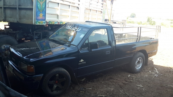 ขายกะบะอีสุพร้อมเครื่องเสียงพร้อมใช้ภาษีเต็ม