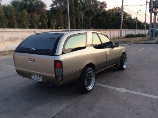 ขายรถนิสสัน NV wingroad แคปใหญ่ ปี2000 เครื่อง 1.5 เกียร์ออโต้ ติดแก๊สLPG (ใช้ได้2ระบบ) เพาเวอร์ ภายในสวยๆเดิมๆสะอาด แอร์เย็นฉ่ำ วิทยุCD ตัวถังสวยเดิม ห้องเครืองเดิม สีเต็มเงาสวย แม็กลายกล้วยกว้าง 8" ทะเบียนสวยไม่ถอด รถขับดี พร้อมใช้ได้เลยครับ