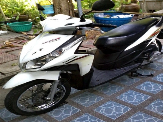 ขายClick i 110 หัวฉีด ปี53 รถเครื่องเดิมๆสภาพดี