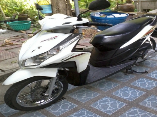 ขายClick i 110 หัวฉีด ปี53 รถเครื่องเดิมๆสภาพดี