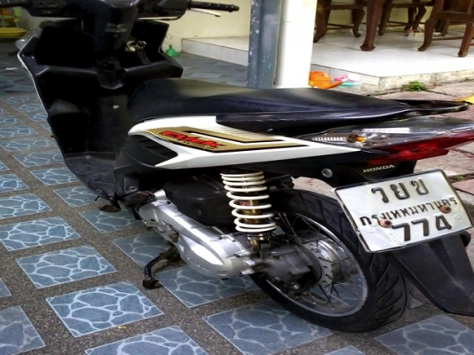 ขายClick i 110 หัวฉีด ปี53 รถเครื่องเดิมๆสภาพดี