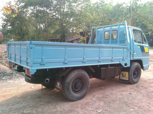 ISUZU.  NKR4ล้อ