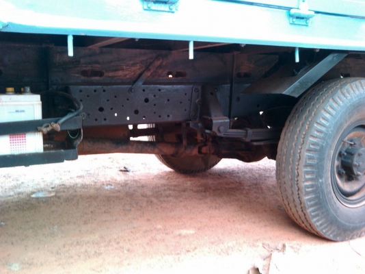 ISUZU.  NKR4ล้อ