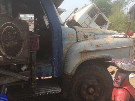 ISUZU. 10ล้อหน้ายาวท้ายลาก