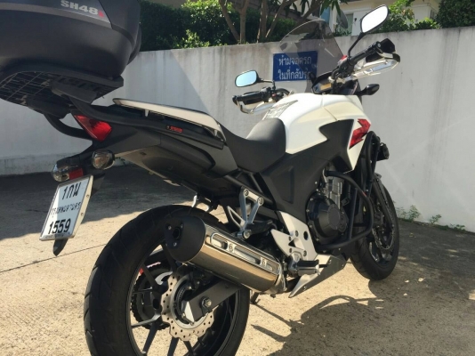 Honda CB. 500x. สีขาว. สภาพออกห้าง วิ่งน้อยมากกก. 4xxx กม 0815553654