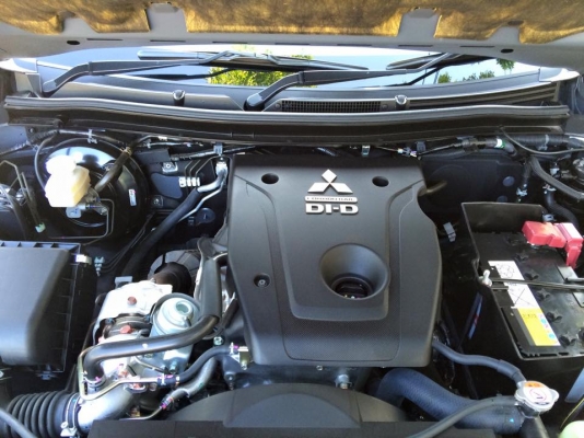 Triton Plus 2015 2.4MIVEC 4Dr. Triton Plus 2015 2.4MIVEC 4Dr.